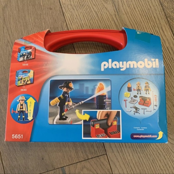 New Playmobil CITY ACTION Fire Rescue Carry Case #5651 36 Pieces Great Gift 4+ - Picture 2 of 6